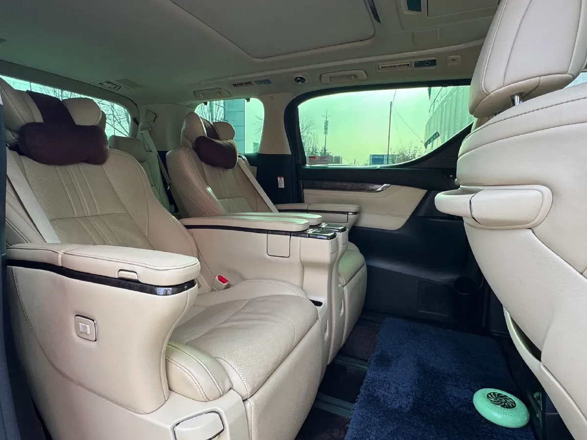 2019 Toyota Vellfire 2.5L 117HP L4 E-CVT Hybrid,autocango,china used car exporter,china ev exporter,chinese used car exporter,chinese used ev exporter