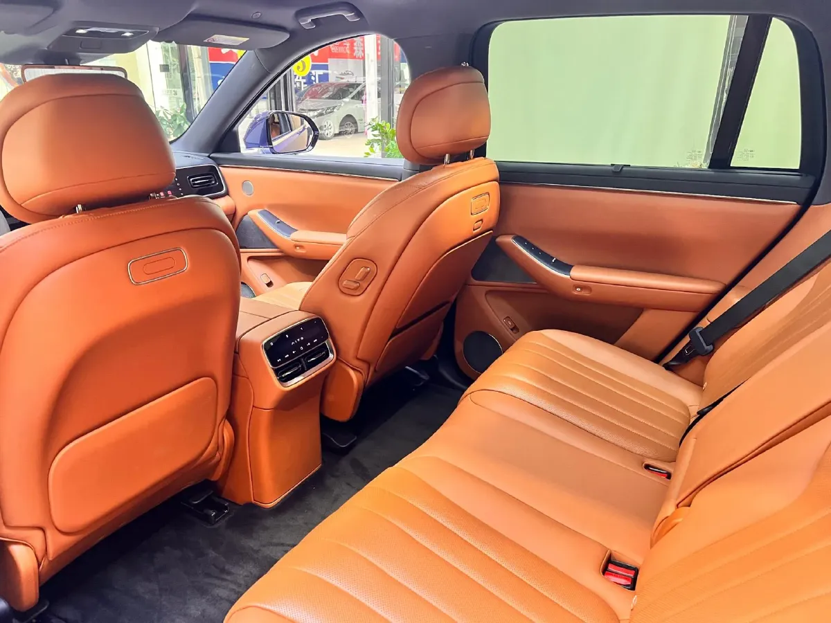 2026 AITO AITO M7 REEV 160HP REEV,autocango,china used car exporter,china ev exporter,chinese used car exporter,chinese used ev exporter