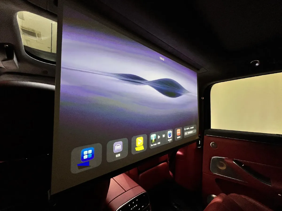 2025 AITO AITO M8 REEV 160HP REEV 53.4KWH,autocango,china used car exporter,china ev exporter,chinese used car exporter,chinese used ev exporter