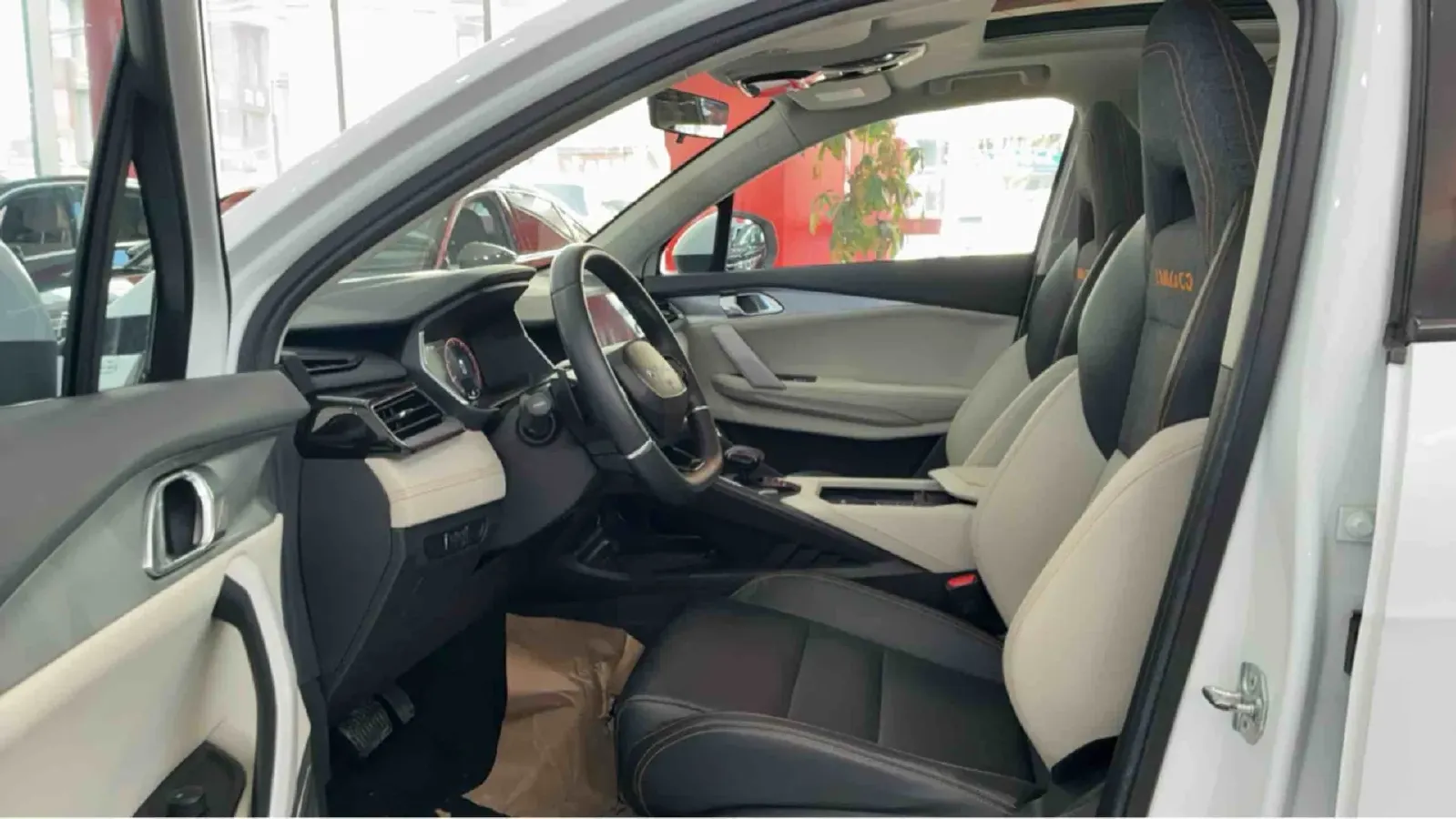 2020 LYNK&CO 06 1.5T 177HP L3 7DCT,autocango,china used car exporter,china ev exporter,chinese used car exporter,chinese used ev exporter