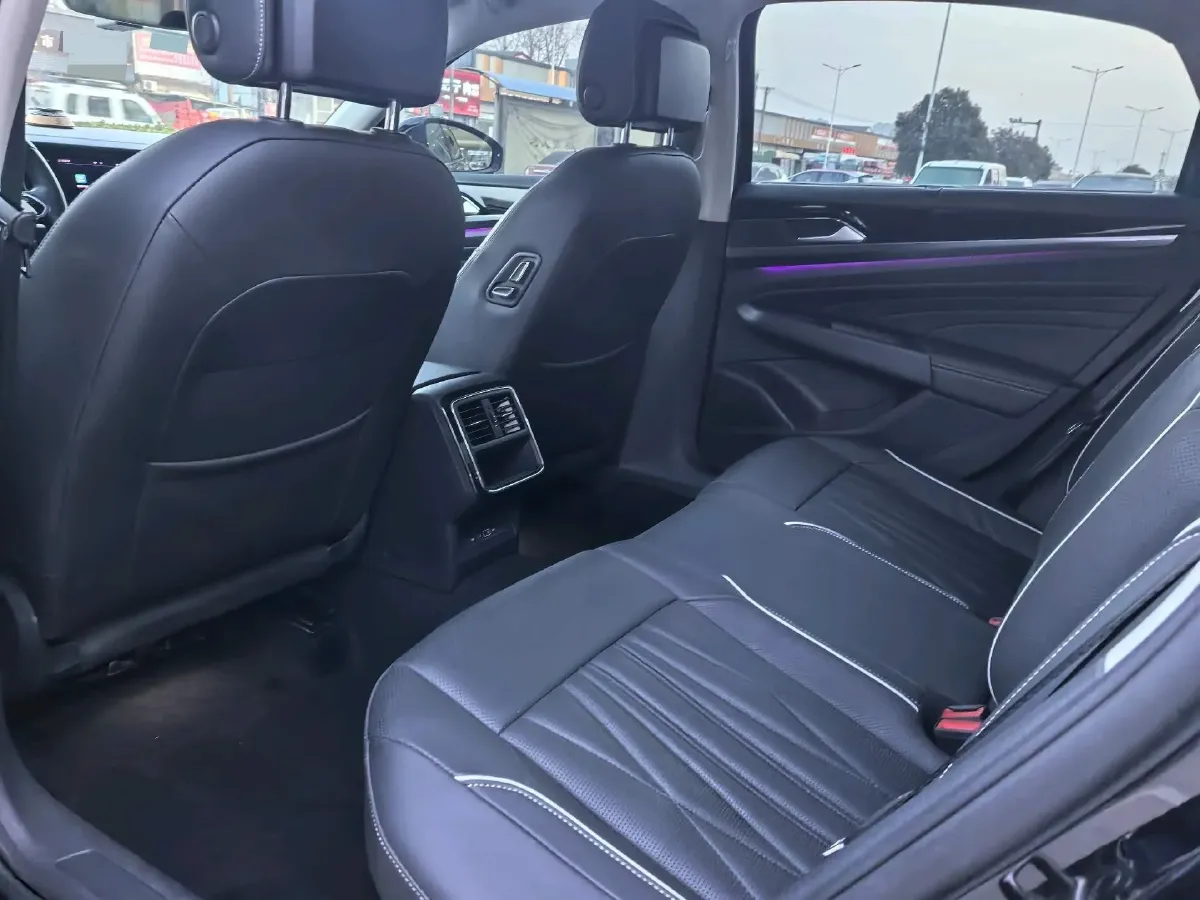 2022 Xpeng P7 BEV 60.2KWH,autocango,china used car exporter,china ev exporter,chinese used car exporter,chinese used ev exporter