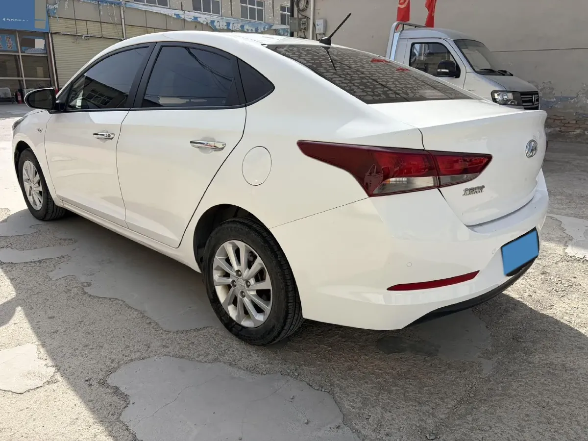 2016 Hyundai Verna 1.4L 100HP L4 6MT,autocango,china used car exporter,china ev exporter,chinese used car exporter,chinese used ev exporter