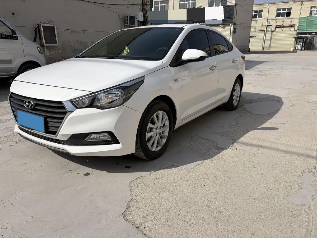 2016 Hyundai Verna 1.4L 100HP L4 6MT,autocango,china used car exporter,china ev exporter,chinese used car exporter,chinese used ev exporter