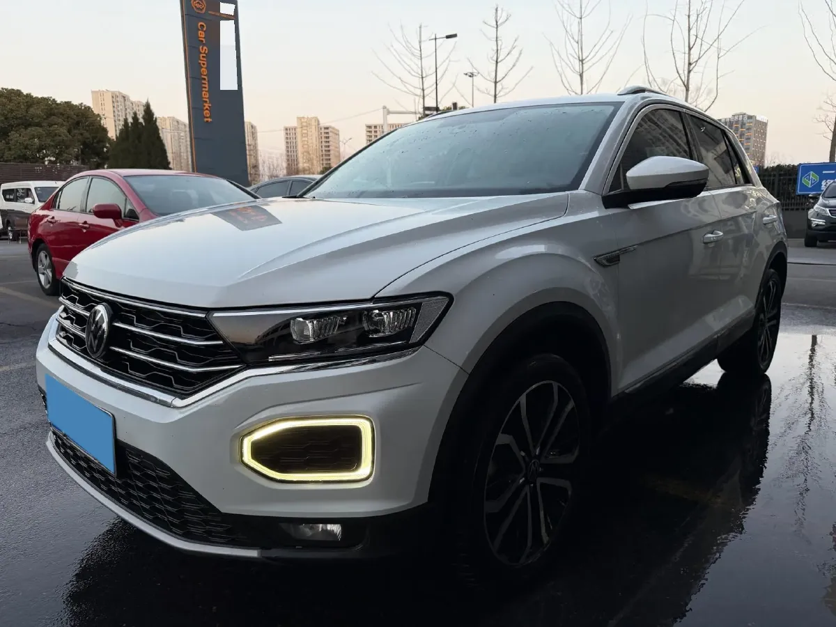 2021 Volkswagen T-Roc 1.4T 150HP L4 7DCT,autocango,china used car exporter,china ev exporter,chinese used car exporter,chinese used ev exporter