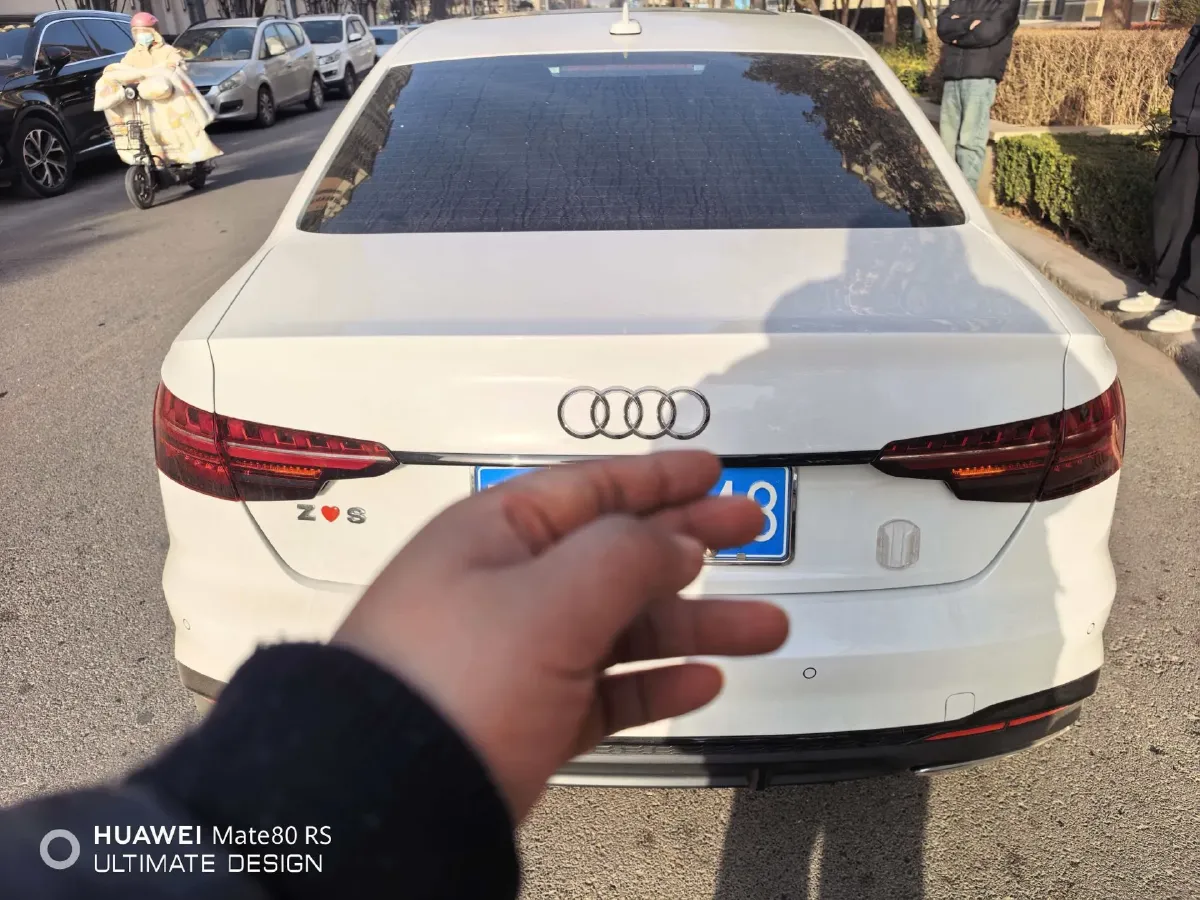 2025 Audi A4L 2.0T 190HP L4 7DCT,autocango,china used car exporter,china ev exporter,chinese used car exporter,chinese used ev exporter