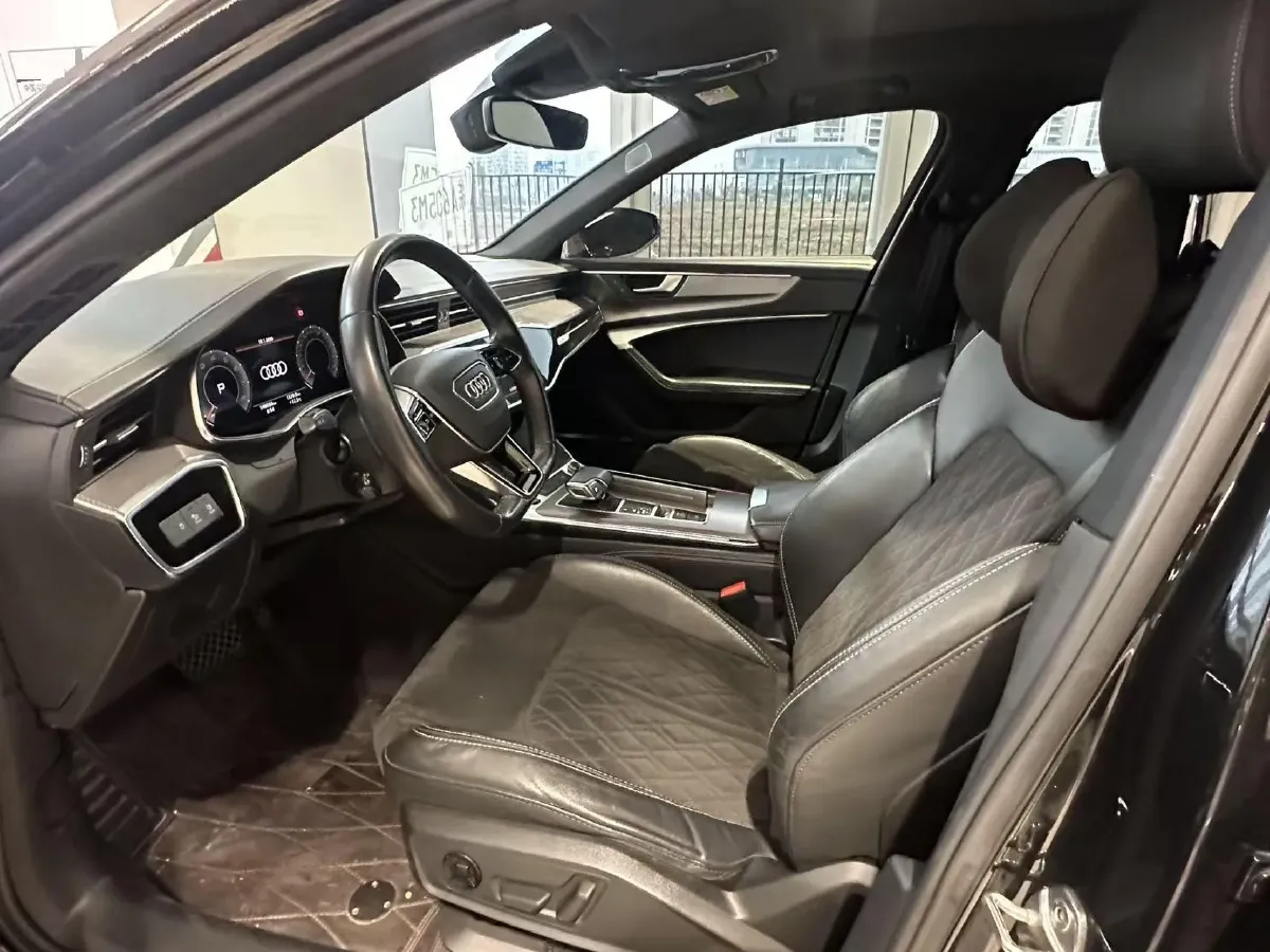 2021 Audi A6L 3.0T 340HP V6 7DCT,autocango,china used car exporter,china ev exporter,chinese used car exporter,chinese used ev exporter