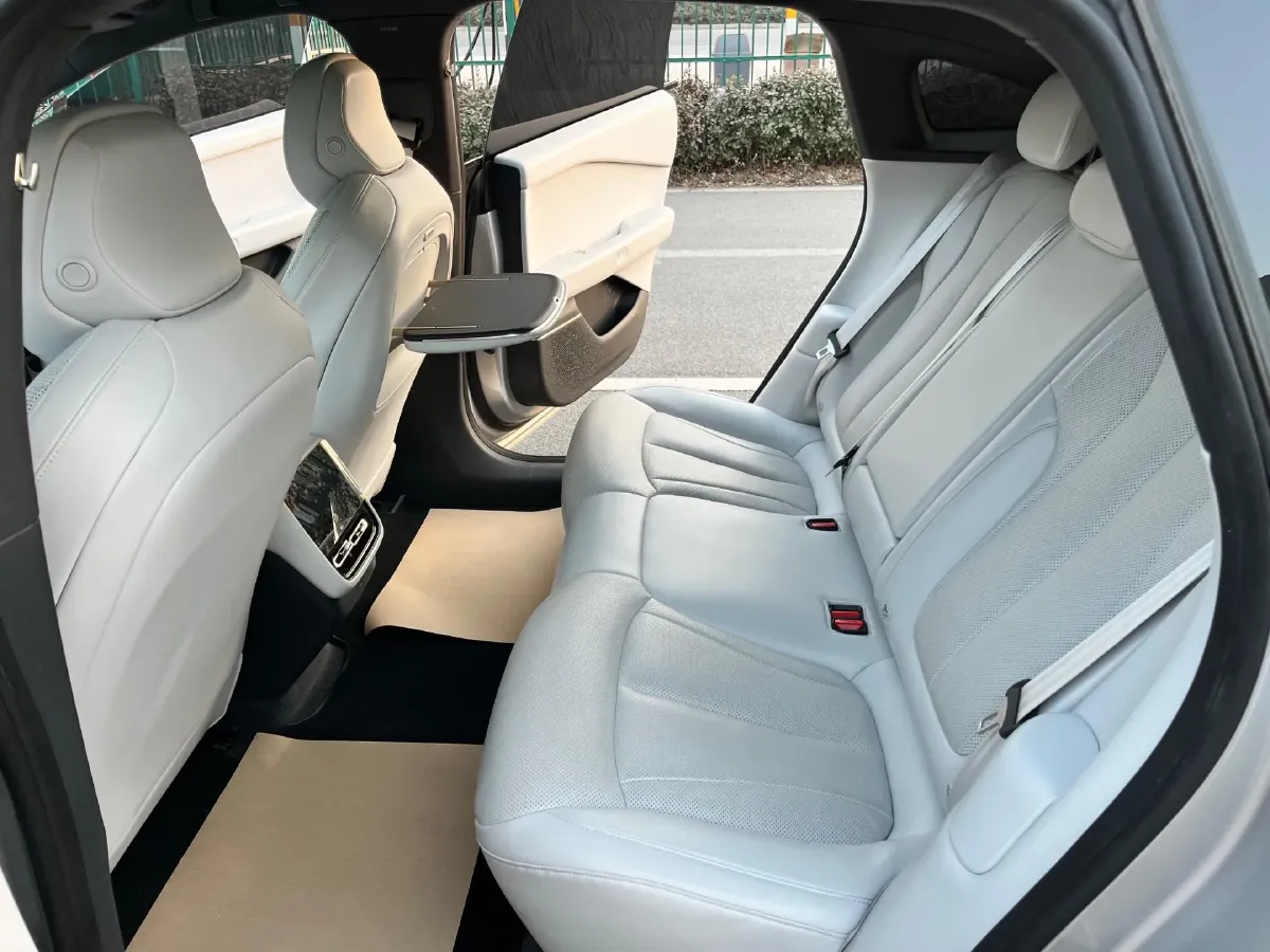 2024 Xpeng P7+ BEV 76.3KWH,autocango,china used car exporter,china ev exporter,chinese used car exporter,chinese used ev exporter