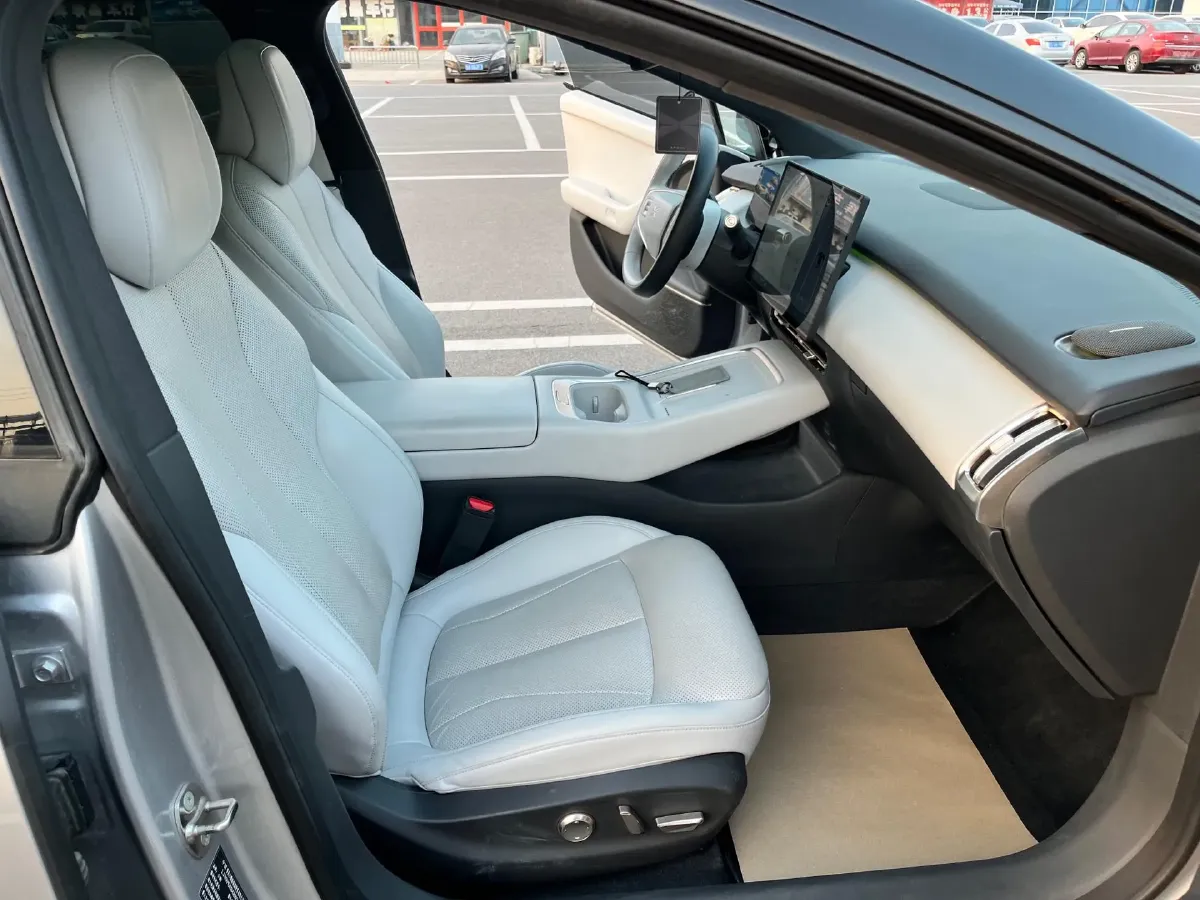 2024 Xpeng P7+ BEV 76.3KWH,autocango,china used car exporter,china ev exporter,chinese used car exporter,chinese used ev exporter