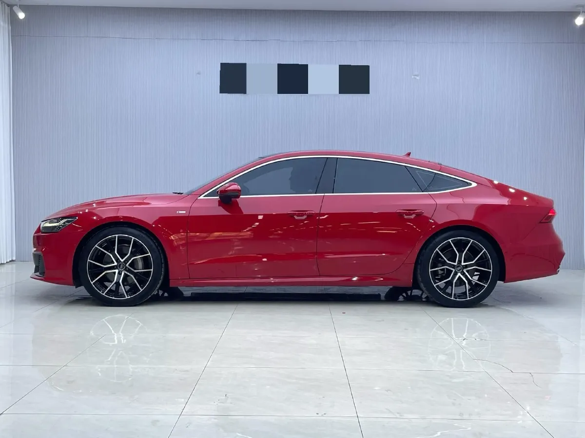 2022 Audi A7 2.0T 245HP L4 7DCT,autocango,china used car exporter,china ev exporter,chinese used car exporter,chinese used ev exporter