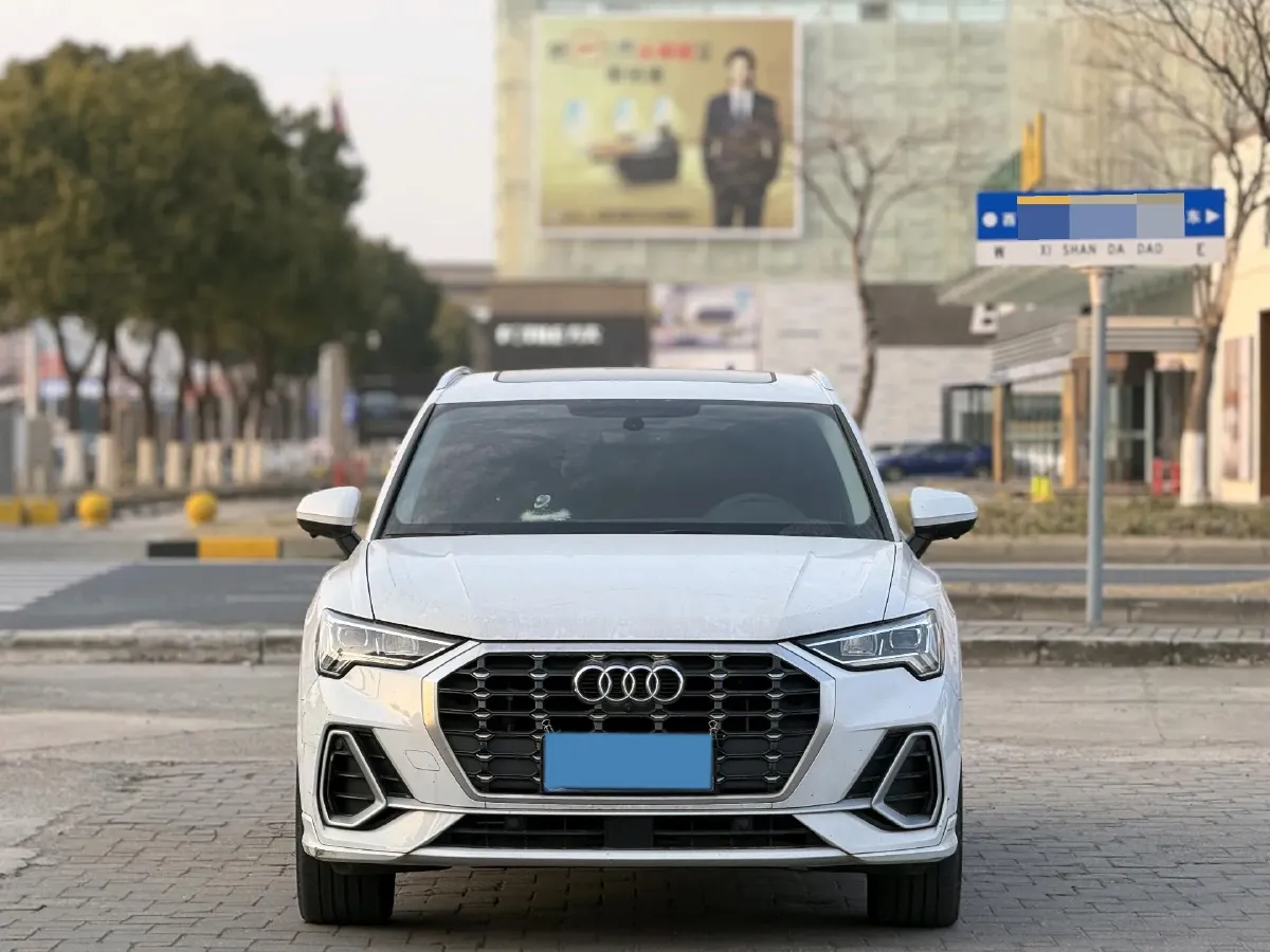 2023 Audi Q3 1.4T 150HP L4 7DCT,autocango,china used car exporter,china ev exporter,chinese used car exporter,chinese used ev exporter