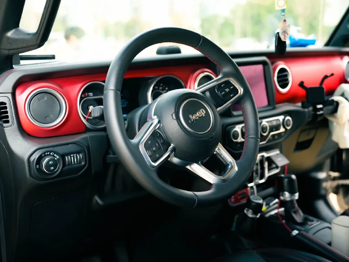 2021 Jeep Wrangler 2.0T 266HP L4 8AT,autocango,china used car exporter,china ev exporter,chinese used car exporter,chinese used ev exporter