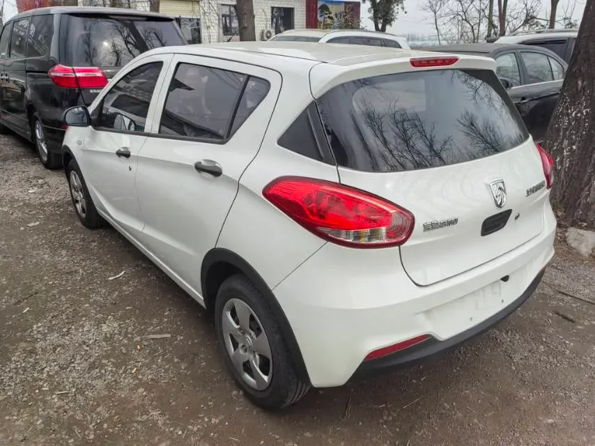 2020 BaoJun 310 1.2L 80HP L4 5MT,autocango,china used car exporter,china ev exporter,chinese used car exporter,chinese used ev exporter