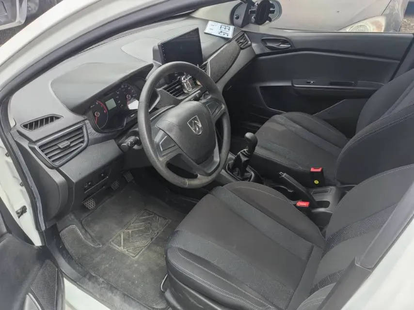 2020 BaoJun 310 1.2L 80HP L4 5MT,autocango,china used car exporter,china ev exporter,chinese used car exporter,chinese used ev exporter