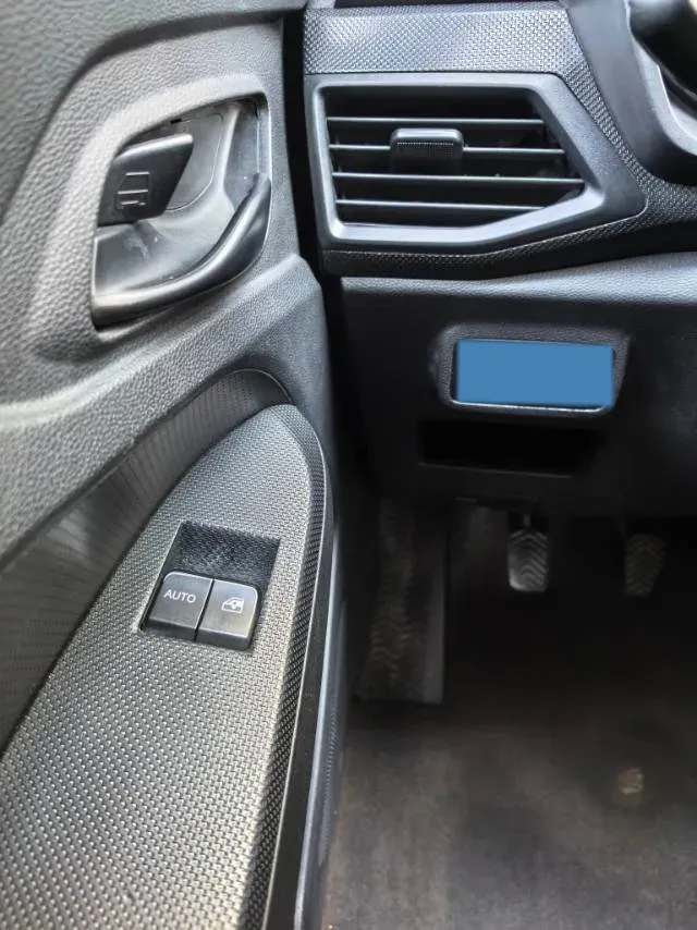 2019 WuLing HongGuang 1.5L 105HP L4 5MT,autocango,china used car exporter,china ev exporter,chinese used car exporter,chinese used ev exporter