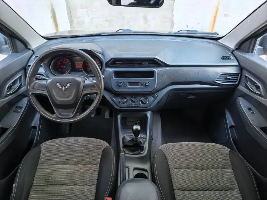 2019 WuLing HongGuang 1.5L 105HP L4 5MT,autocango,china used car exporter,china ev exporter,chinese used car exporter,chinese used ev exporter