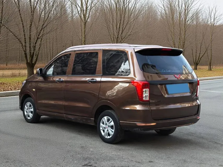 2019 WuLing HongGuang 1.5L 105HP L4 5MT,autocango,china used car exporter,china ev exporter,chinese used car exporter,chinese used ev exporter