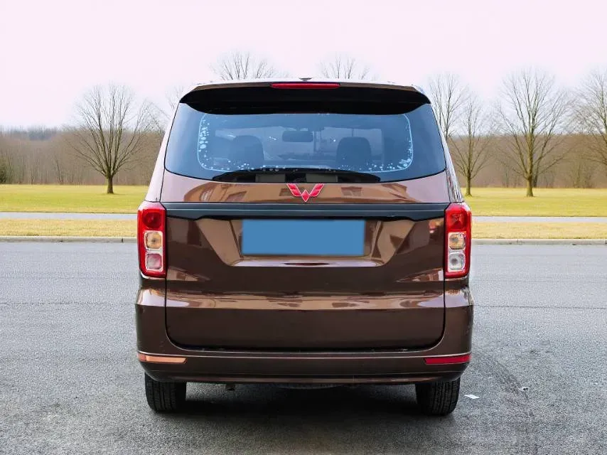 2019 WuLing HongGuang 1.5L 105HP L4 5MT,autocango,china used car exporter,china ev exporter,chinese used car exporter,chinese used ev exporter