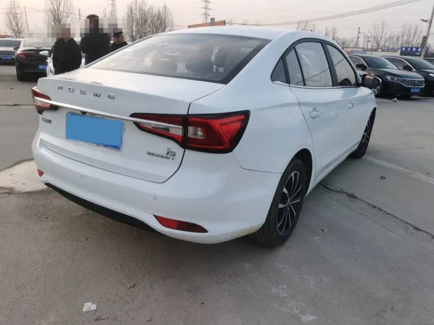 2020 Roewe i5 1.5L 120HP L4 5MT,autocango,china used car exporter,china ev exporter,chinese used car exporter,chinese used ev exporter