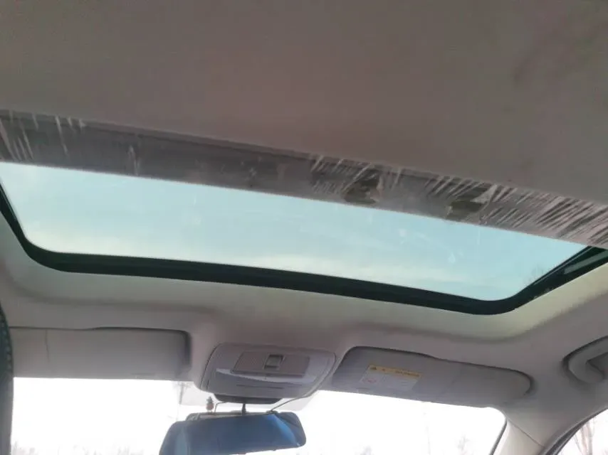 2020 Roewe i5 1.5L 120HP L4 5MT,autocango,china used car exporter,china ev exporter,chinese used car exporter,chinese used ev exporter