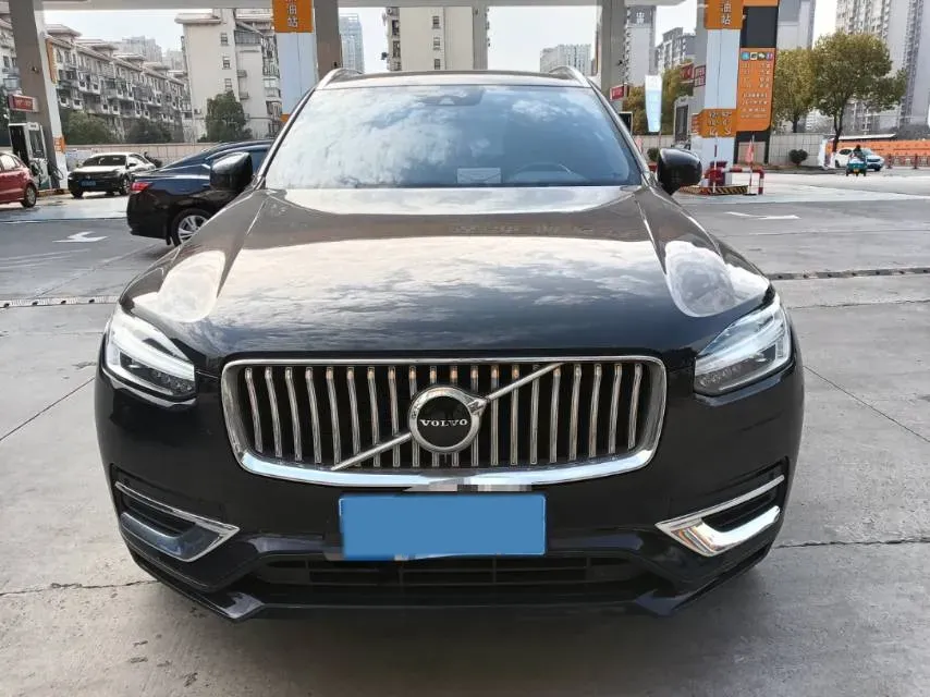 2021 Volvo XC90 2.0T 250HP L4 8AT,autocango,china used car exporter,china ev exporter,chinese used car exporter,chinese used ev exporter