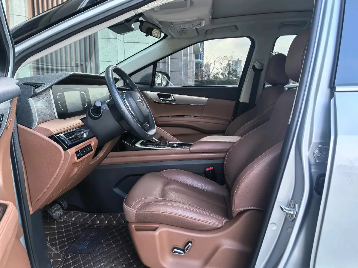 2020 HaiMa 7X 1.6T 195HP L4 6AT,autocango,china used car exporter,china ev exporter,chinese used car exporter,chinese used ev exporter