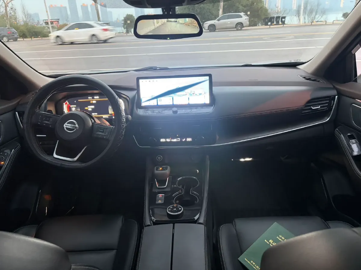 2021 Nissan X-Trail 1.5T 204HP L3 CVT,autocango,china used car exporter,china ev exporter,chinese used car exporter,chinese used ev exporter