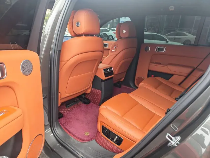 2024 Li L8 Range Extended 154HP REEV 42.8KWH,autocango,china used car exporter,china ev exporter,chinese used car exporter,chinese used ev exporter