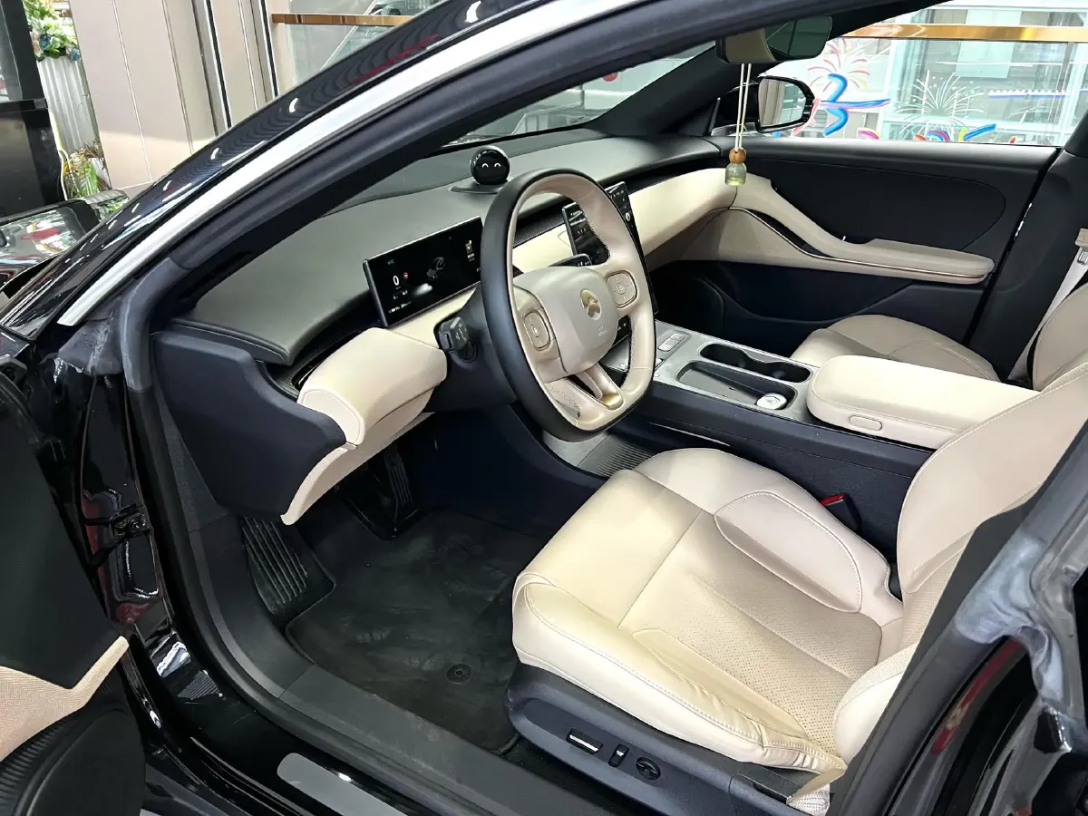 2022 JunTian HeiWuShi Youth 2.0T 203HP L4 6AT,autocango,china used car exporter,china ev exporter,chinese used car exporter,chinese used ev exporter