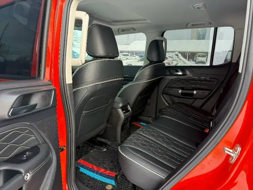 2024 Tank 300 2.0T 227HP L4 8AT,autocango,china used car exporter,china ev exporter,chinese used car exporter,chinese used ev exporter