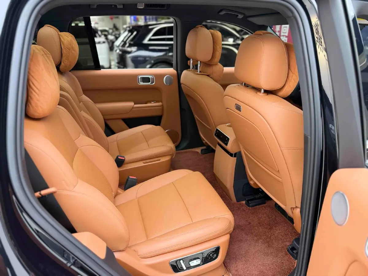 2024 Toyota Granvia 2.5L 189HP L4 E-CVT Hybrid,autocango,china used car exporter,china ev exporter,chinese used car exporter,chinese used ev exporter