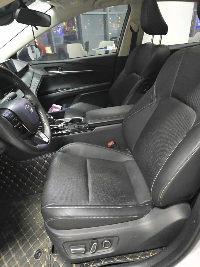 2024 Toyota Camry 2.0L 152HP L4 E-CVT Hybrid,autocango,china used car exporter,china ev exporter,chinese used car exporter,chinese used ev exporter