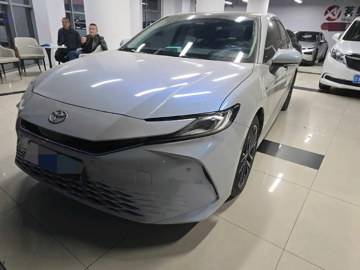 2024 Toyota Camry 2.0L 152HP L4 E-CVT Hybrid,autocango,china used car exporter,china ev exporter,chinese used car exporter,chinese used ev exporter