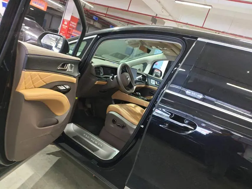 2022 Mercedes-Benz GLC Class 2.0T 197HP L4 9AT,autocango,china used car exporter,china ev exporter,chinese used car exporter,chinese used ev exporter