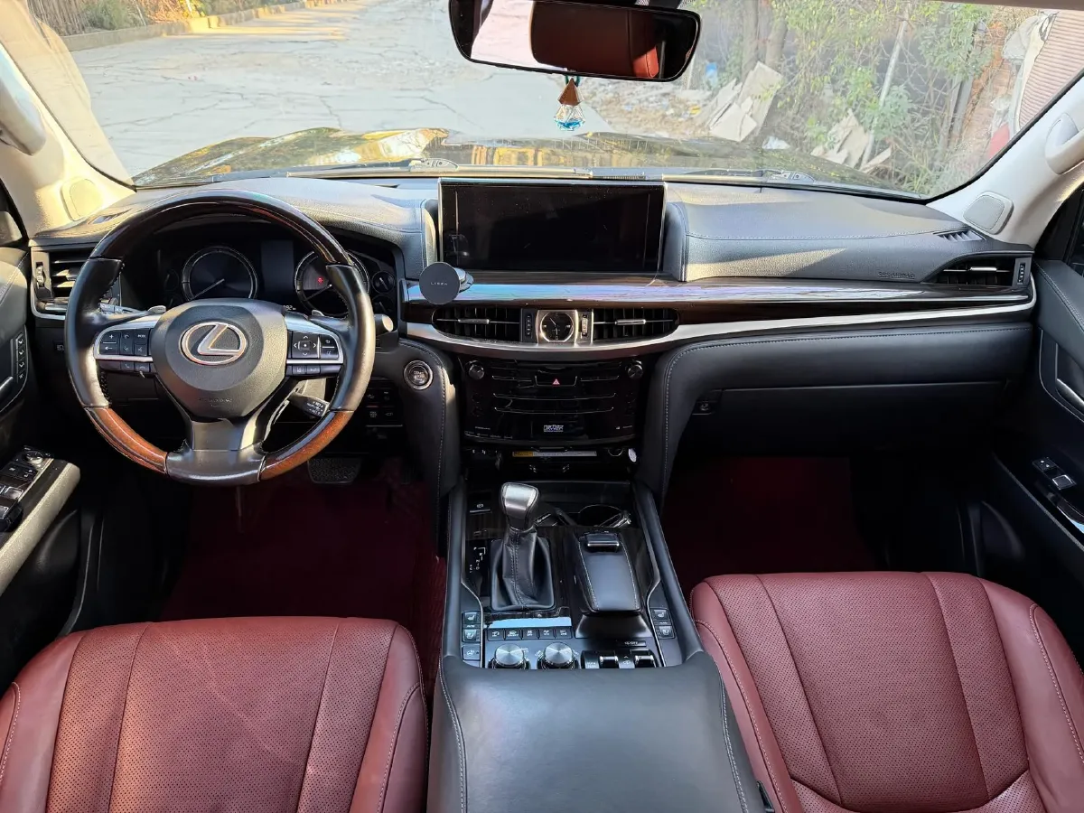 2019 Lexus LX 5.7L 367HP V8 8AT,autocango,china used car exporter,china ev exporter,chinese used car exporter,chinese used ev exporter