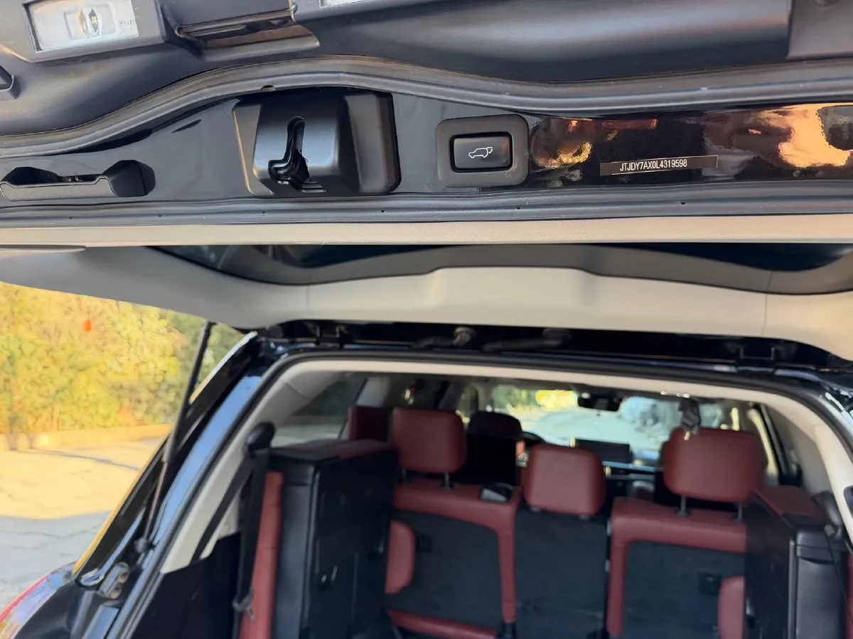 2019 Lexus LX 5.7L 367HP V8 8AT,autocango,china used car exporter,china ev exporter,chinese used car exporter,chinese used ev exporter