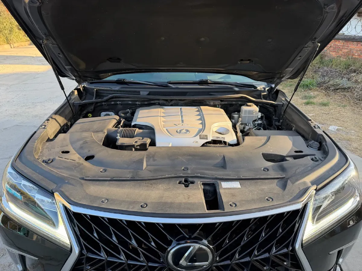 2019 Lexus LX 5.7L 367HP V8 8AT,autocango,china used car exporter,china ev exporter,chinese used car exporter,chinese used ev exporter