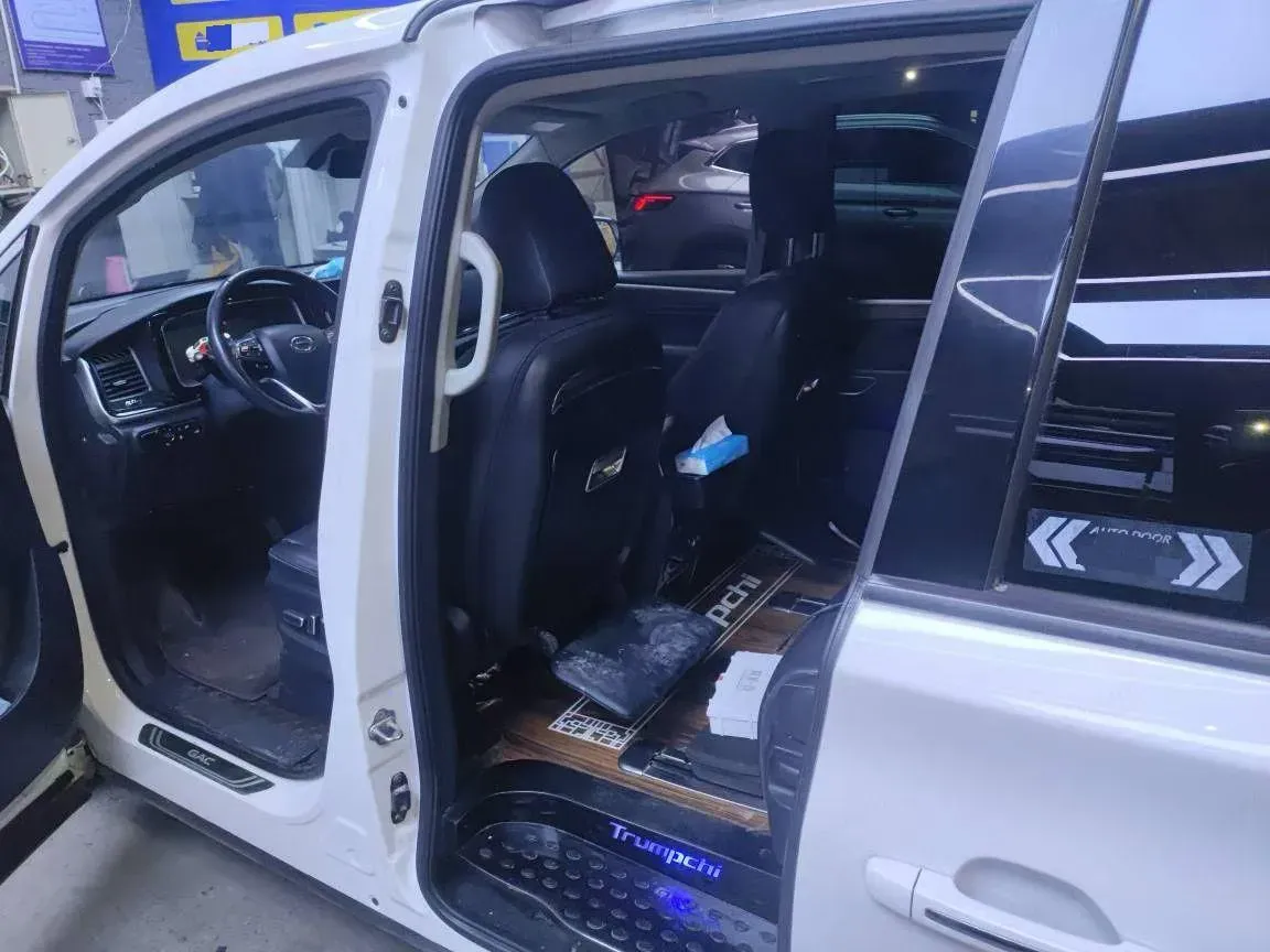 2021 GAC Trumpchi M8 2.0T 252HP L4 8AT,autocango,china used car exporter,china ev exporter,chinese used car exporter,chinese used ev exporter