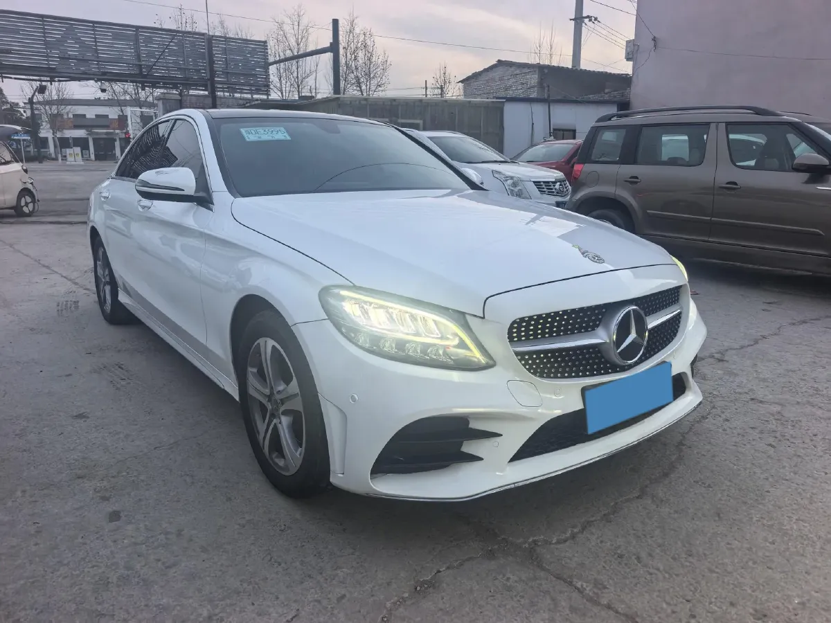 2021 Mercedes-Benz C Class 1.5T 184HP L4 9AT,autocango,china used car exporter,china ev exporter,chinese used car exporter,chinese used ev exporter