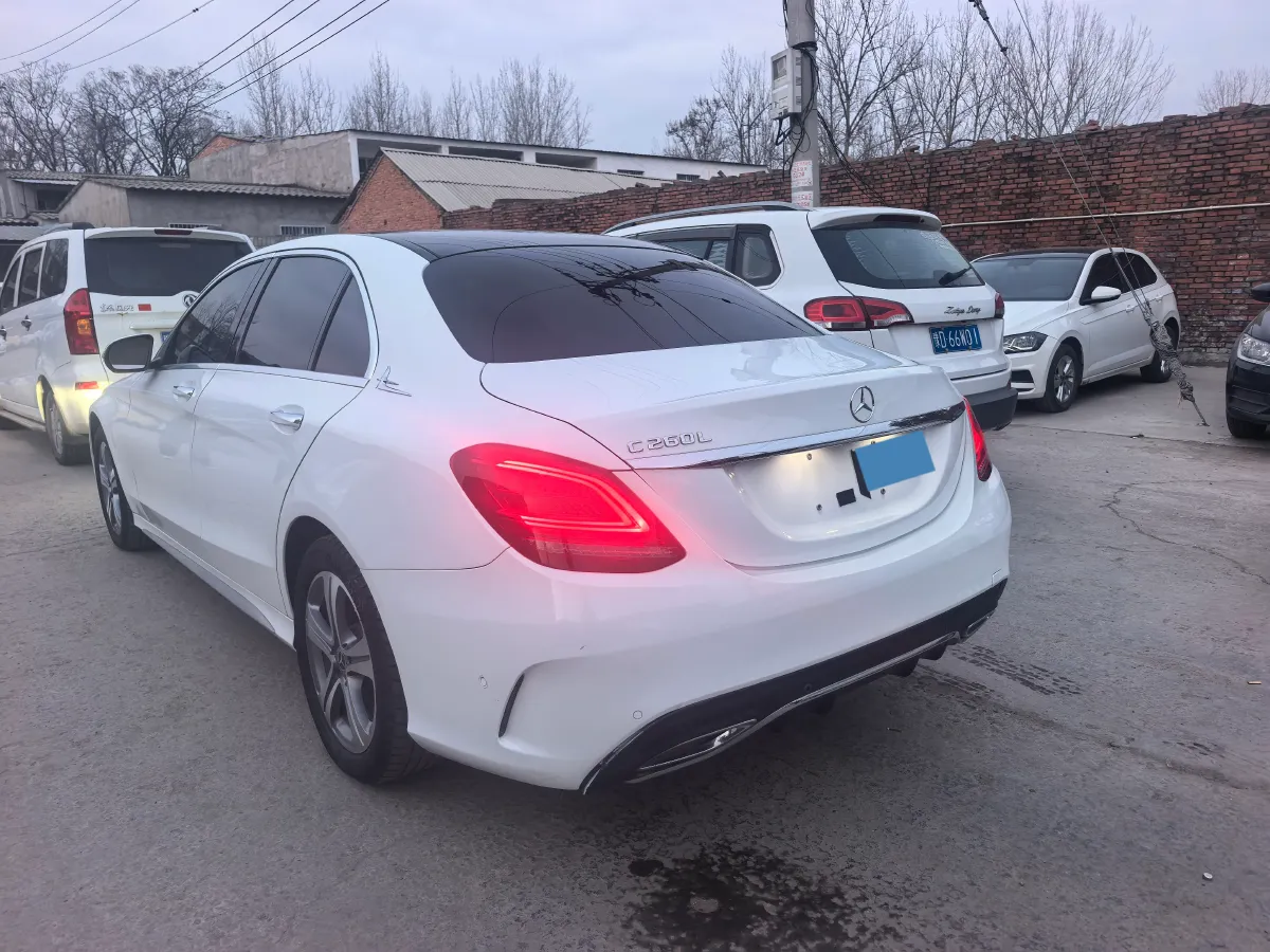 2021 Mercedes-Benz C Class 1.5T 184HP L4 9AT,autocango,china used car exporter,china ev exporter,chinese used car exporter,chinese used ev exporter
