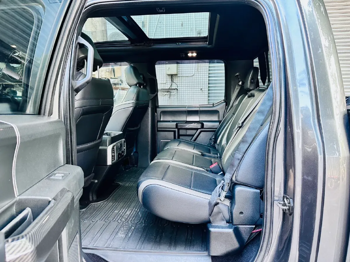 2018 Ford F-150 3.5T 422HP V6 10AT,autocango,china used car exporter,china ev exporter,chinese used car exporter,chinese used ev exporter