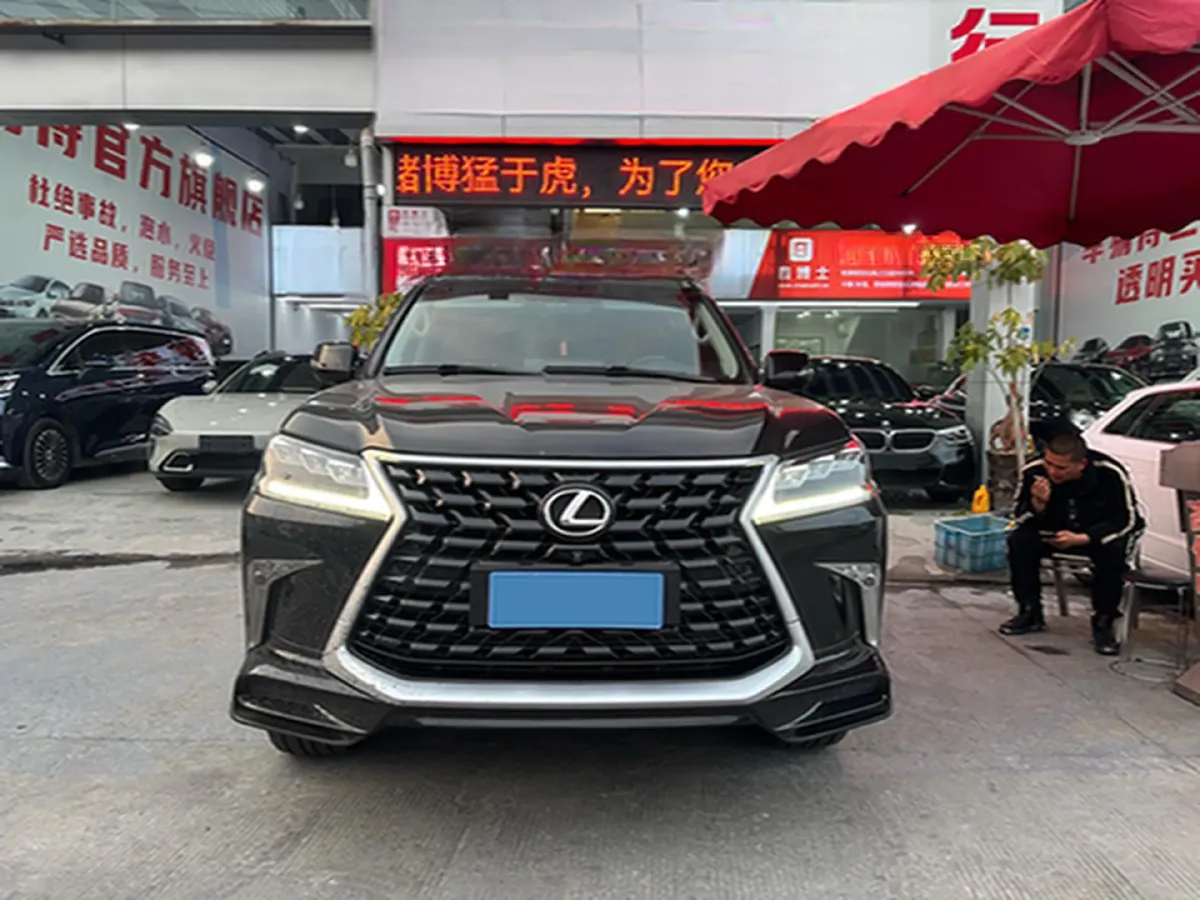 2017 Lexus LX 5.7L 367HP V8 8AT,autocango,china used car exporter,china ev exporter,chinese used car exporter,chinese used ev exporter