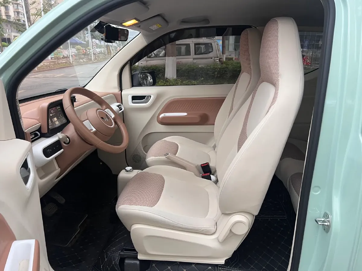 2024 WuLing HongGuang MINI EV BEV 17.3KWH,autocango,china used car exporter,china ev exporter,chinese used car exporter,chinese used ev exporter