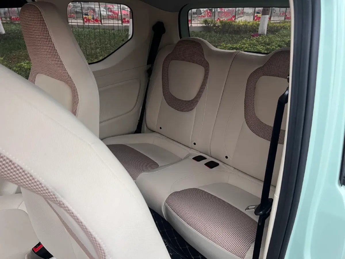 2024 WuLing HongGuang MINI EV BEV 17.3KWH,autocango,china used car exporter,china ev exporter,chinese used car exporter,chinese used ev exporter