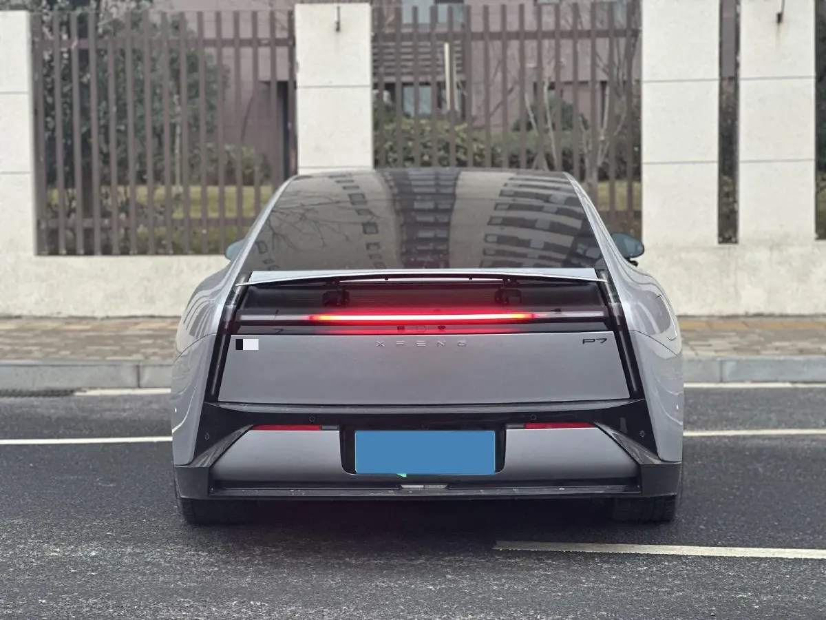 2025 Xpeng P7 BEV,autocango,china used car exporter,china ev exporter,chinese used car exporter,chinese used ev exporter