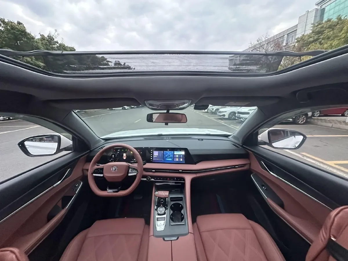 2022 ChangAn CS75 Plus 1.5T 188HP L4 8AT,autocango,china used car exporter,china ev exporter,chinese used car exporter,chinese used ev exporter