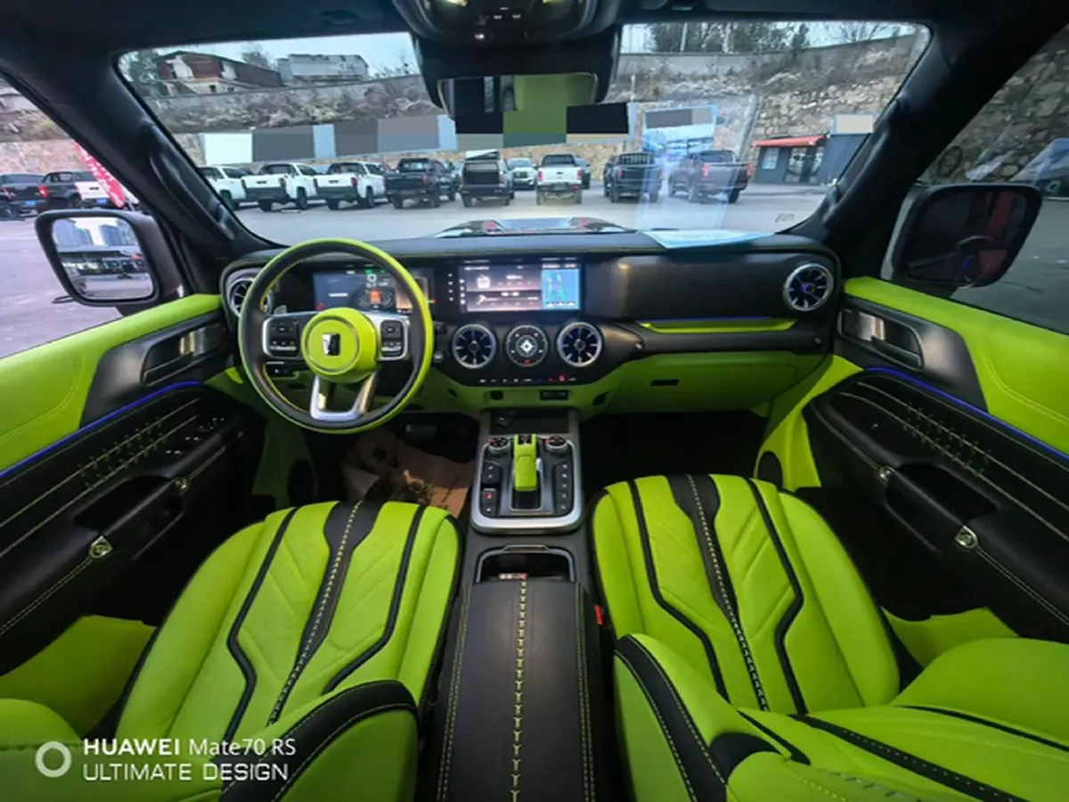 2024 Tank 300 2.0T 227HP L4 8AT,autocango,china used car exporter,china ev exporter,chinese used car exporter,chinese used ev exporter