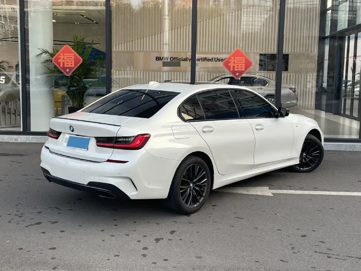 2021 BMW 3 Series 2.0T 184HP L4 8AT,autocango,china used car exporter,china ev exporter,chinese used car exporter,chinese used ev exporter