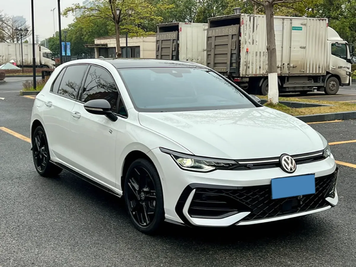2025 Volkswagen Golf 1.5T 160HP L4 7DCT,autocango,china used car exporter,china ev exporter,chinese used car exporter,chinese used ev exporter