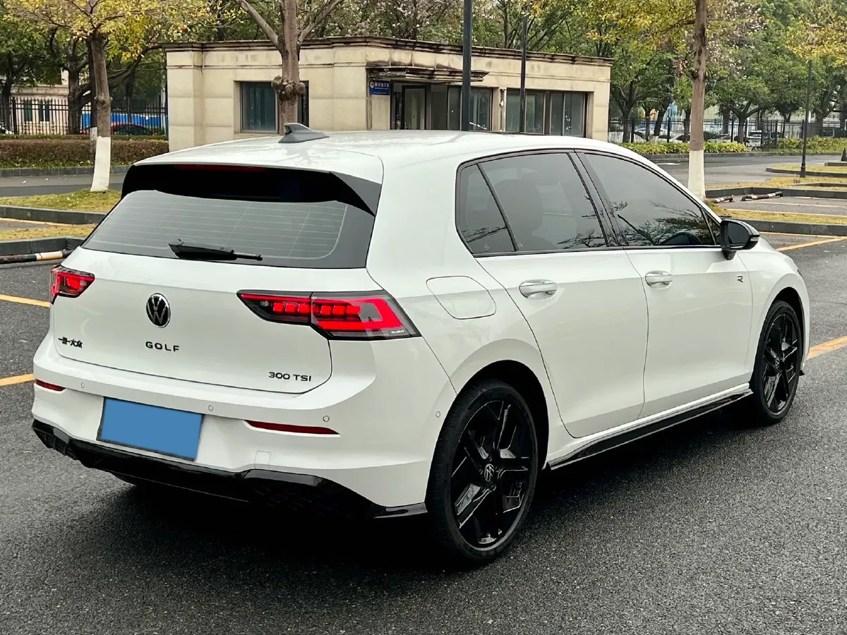 2025 Volkswagen Golf 1.5T 160HP L4 7DCT,autocango,china used car exporter,china ev exporter,chinese used car exporter,chinese used ev exporter
