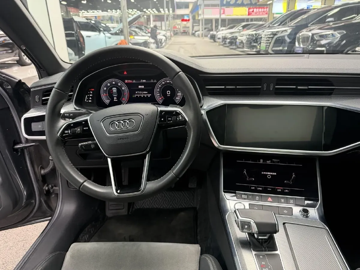 2020 Audi A6L 2.0T 224HP L4 7DCT,autocango,china used car exporter,china ev exporter,chinese used car exporter,chinese used ev exporter